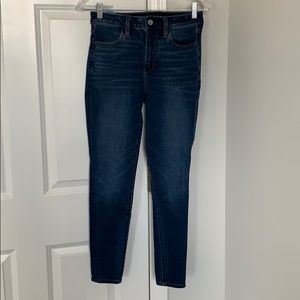 AE high rise jegging. Short length